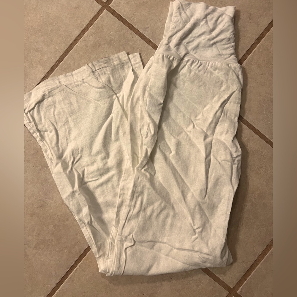Pink Blush maternity white linen pants size Medium